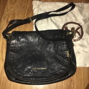 Black Michael Kors Crossbody Purse
